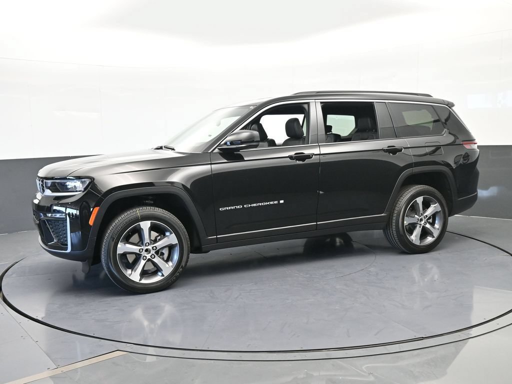 New 2026 Jeep Grand Cherokee L Limited RWD image 2