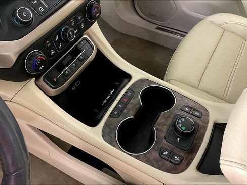 Used 2020 GMC Acadia Denali w/ Technology Package image 18
