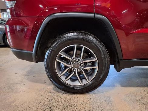 Used 2021 Jeep Grand Cherokee Limited AWD/4WD image 10