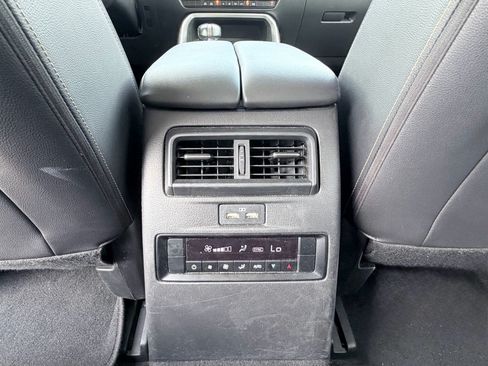 Used 2024 MAZDA CX-90 3.3 Turbo w/ Select Package AWD/4WD image 26