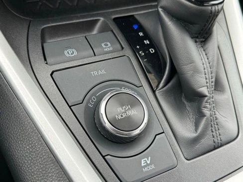 Certified 2024 Toyota RAV4 XLE AWD/4WD image 15