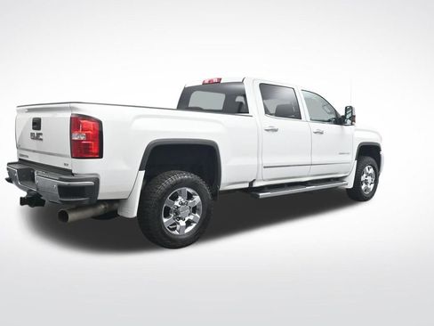 Used 2018 GMC Sierra 2500 SLT w/ Duramax Plus Package AWD/4WD image 6