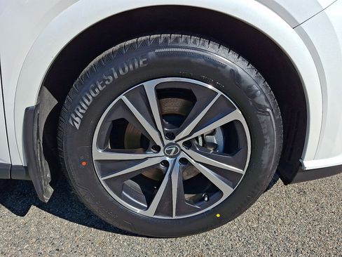 Certified 2024 Lexus RX 350 Premium w/ Accessory Package (Z1) AWD/4WD image 9