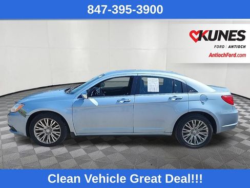 Used 2012 Chrysler 200 Limited FWD image 4