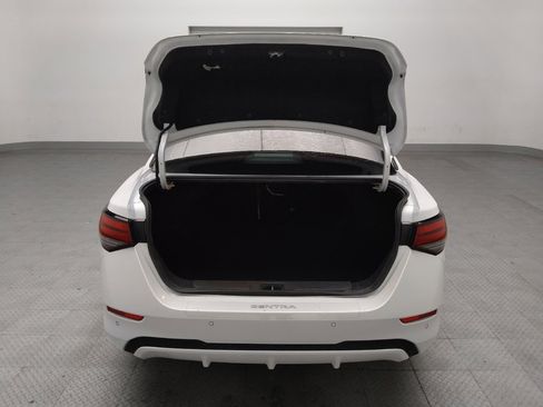 Used 2021 Nissan Sentra SV w/ SV Premium Package FWD image 29