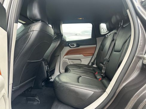 Used 2023 Jeep Compass Limited image 14