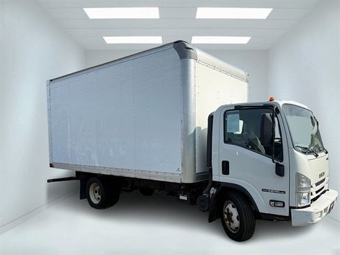 Used 2019 Isuzu NPR RWD image 6