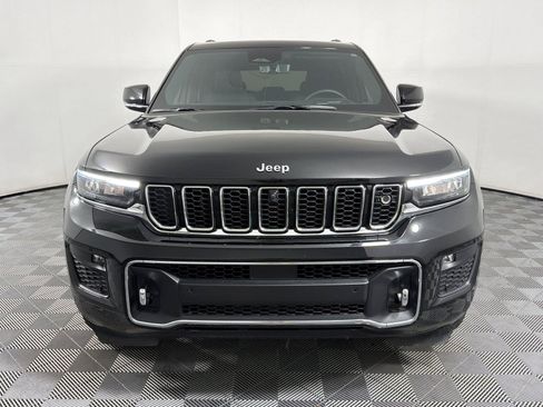 Used 2023 Jeep Grand Cherokee Overland w/ Adv Protech Group III AWD/4WD image 2