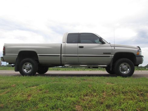 Used 1999 Dodge Ram 2500 Truck 4x4 Quad Cab image 5