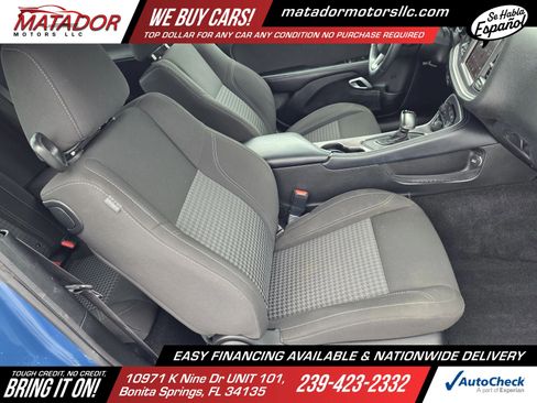 Used 2021 Dodge Challenger SXT RWD image 15