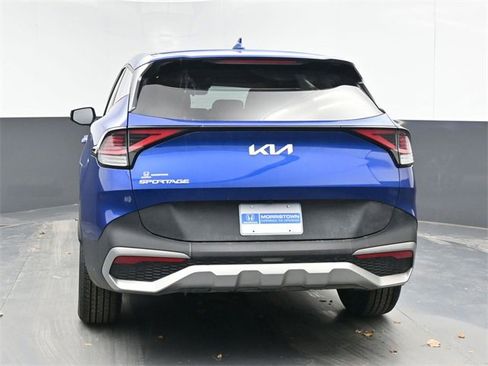 Used 2023 Kia Sportage EX image 9