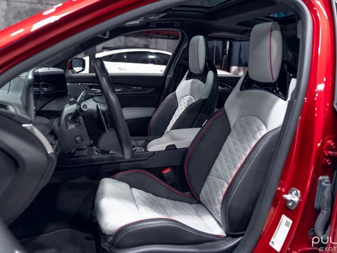 Used 2025 Cadillac CT5 V Blackwing w/ Super Cruise 1 Package image 10