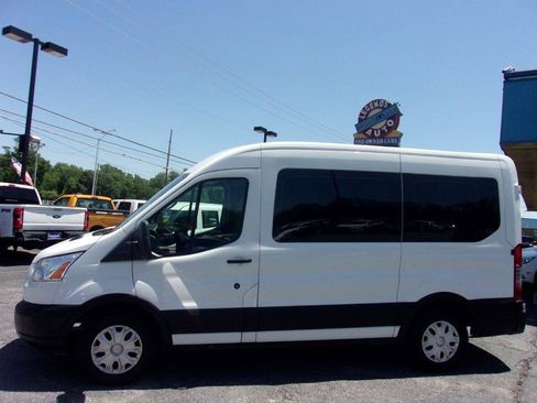 Used 2019 Ford Transit 150 XLT RWD image 2