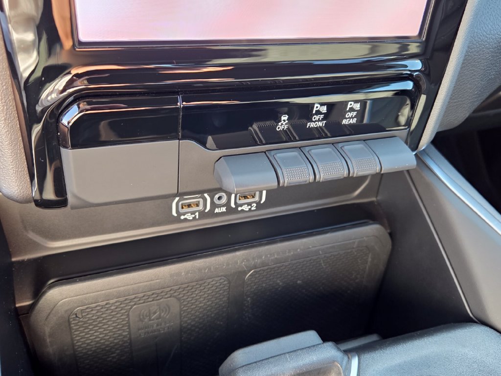 Used 2025 RAM 1500 Big Horn RWD image 23