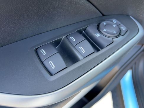 New 2026 Chevrolet Trax LS w/ LS Convenience Package FWD image 20