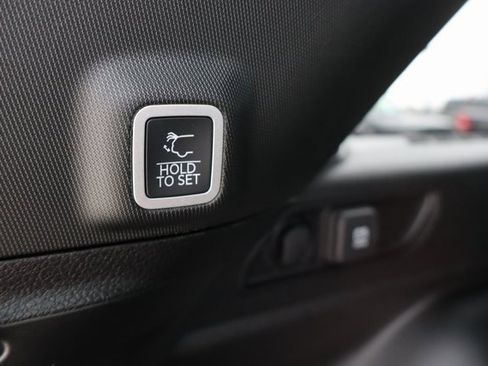 New 2025 Jeep Grand Cherokee Altitude image 34