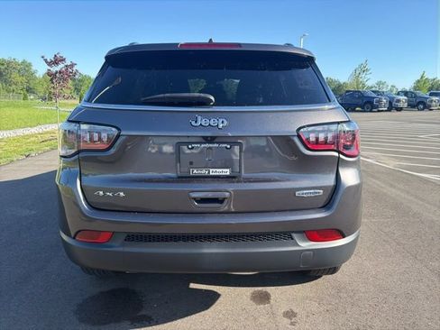 Used 2023 Jeep Compass Latitude AWD/4WD image 8