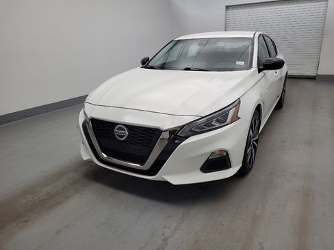 Used 2022 Nissan Altima 2.5 SR FWD image 15