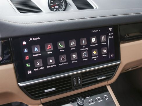 Certified 2023 Porsche Cayenne Coupe image 22