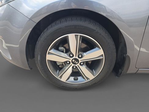 Used 2018 Kia Forte S w/ S Technology Package image 9