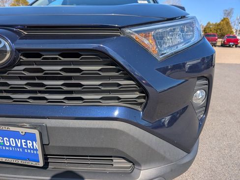 Used 2021 Toyota RAV4 XLE w/ Convenience Package image 10