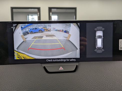 Used 2025 MAZDA CX-90 3.3 Turbo w/ Preferred Package image 13