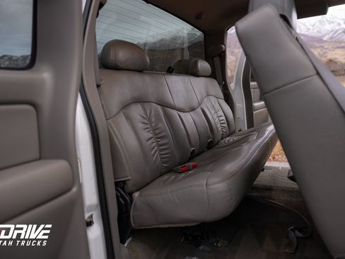 Used 2002 Chevrolet Silverado 2500 LT w/ Off-Road Skid Plate Pkg image 15