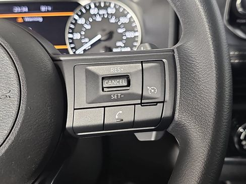 Used 2023 Nissan Rogue S FWD image 17