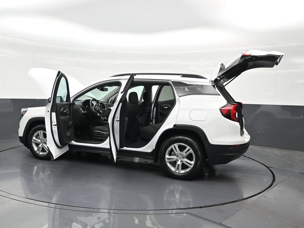 Used 2024 GMC Terrain SLE w/ Driver Convenience Package FWD image 36