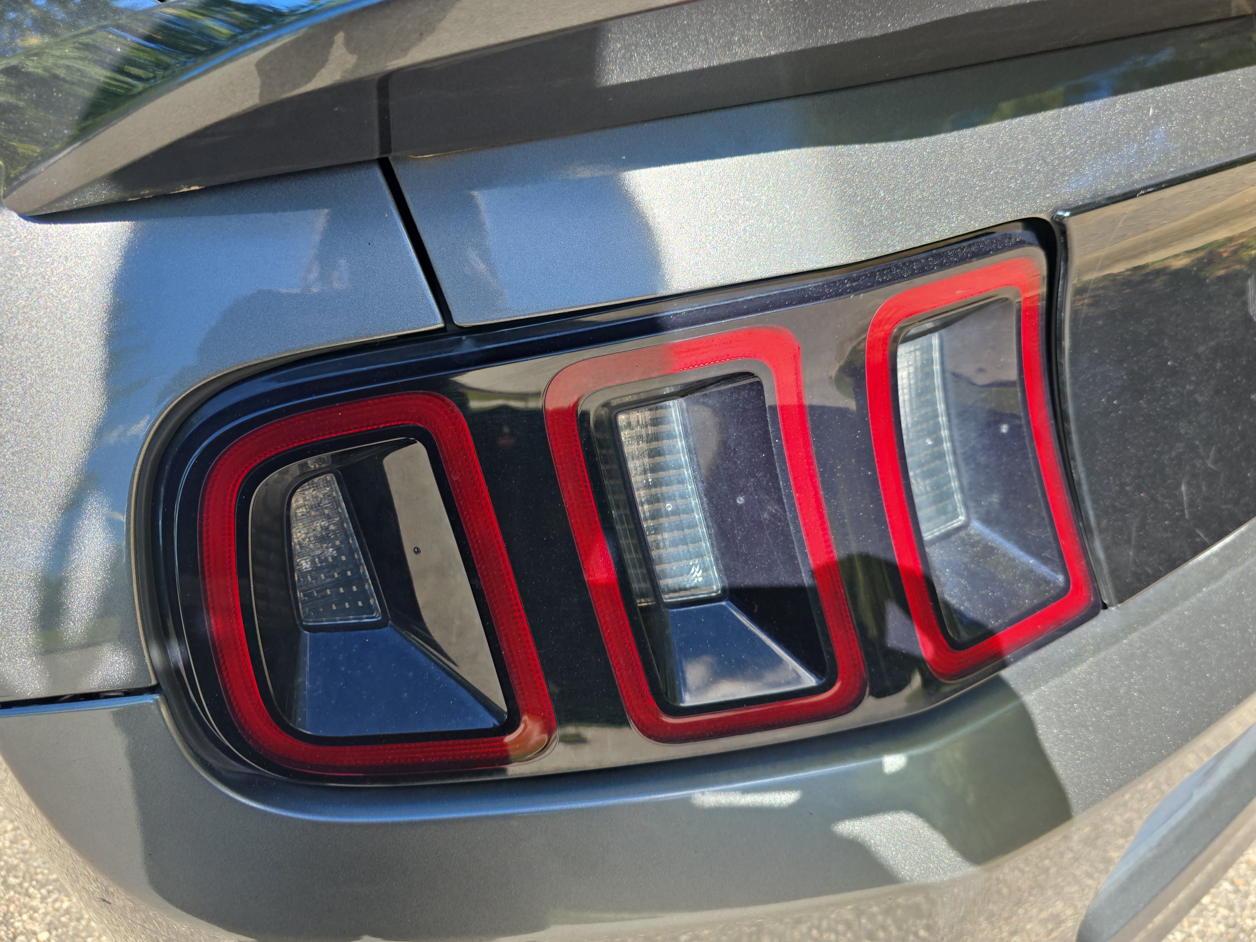 Used 2013 Ford Mustang GT Premium w/ Comfort Pkg RWD image 31