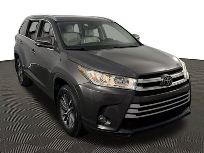 Used 2017 Toyota Highlander XLE