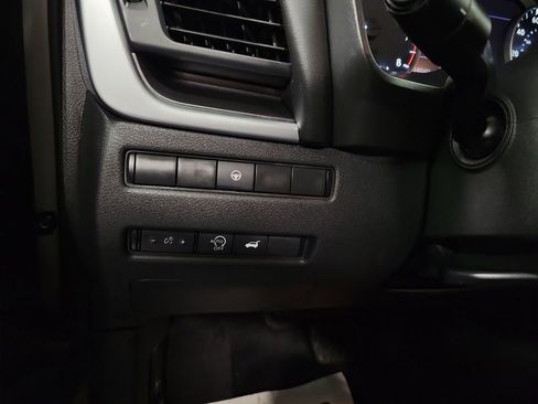 Used 2024 Nissan Rogue SV image 20