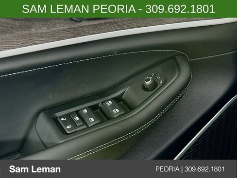 New 2026 Jeep Grand Cherokee Limited image 18