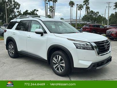 New 2025 Nissan Pathfinder SL