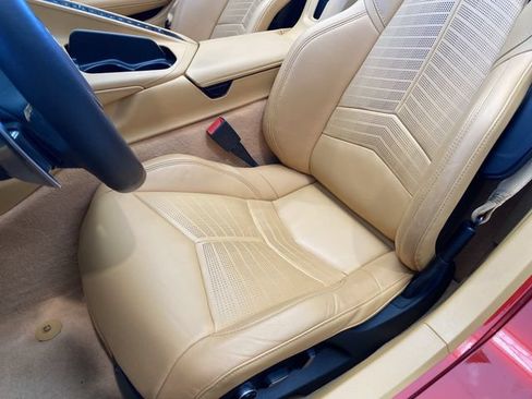Used 2022 Chevrolet Corvette Stingray Premium Conv w/ Z51 Performance Package RWD image 14
