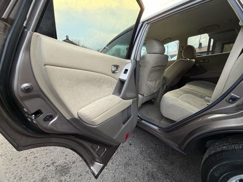 Used 2011 Nissan Murano S image 18