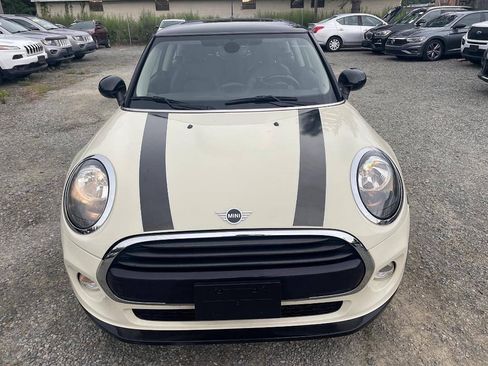 Used 2019 MINI Cooper 2-Door Hardtop FWD image 2