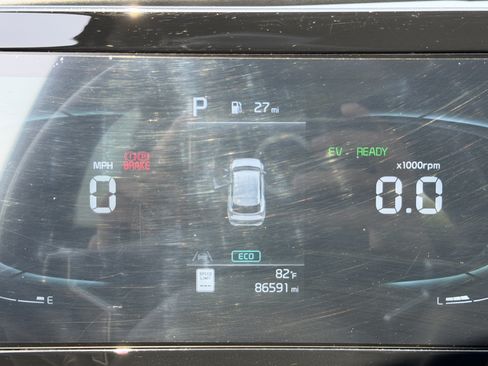 Used 2025 Kia Sportage LX FWD image 20