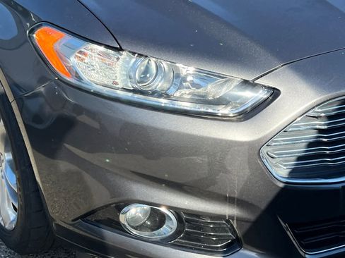 Used 2016 Ford Fusion Energi Titanium w/ Driver Assist Package FWD image 14