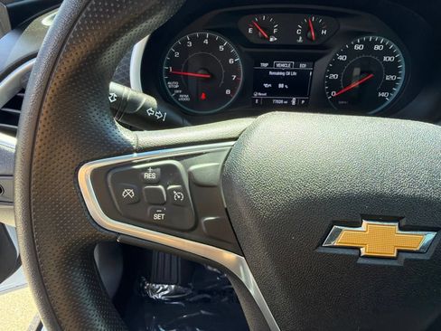 Used 2022 Chevrolet Malibu LT FWD image 18