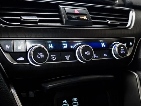 Certified 2021 Honda Accord Touring image 34