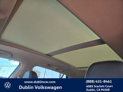 Certified 2023 Volkswagen Atlas SEL R-Line image 18