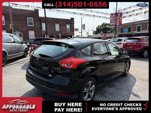 Used 2016 Ford Focus SE FWD image 5