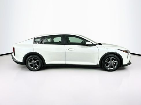 Used 2025 Kia K4 FWD image 10