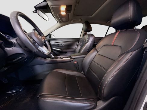 Used 2024 Nissan Sentra SR w/ SR Premium Package FWD image 22