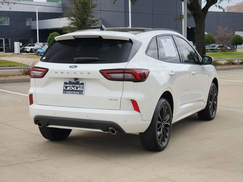 Used 2025 Ford Escape ST-Line Elite w/ Premium Technology Package image 7