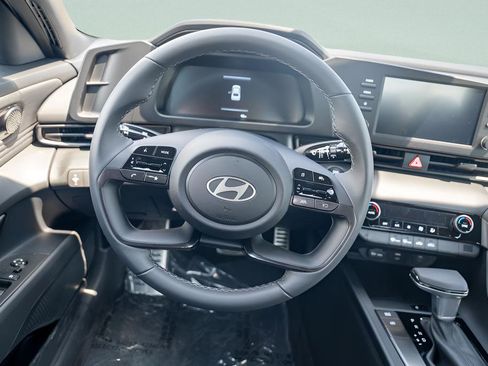 New 2025 Hyundai Elantra Sport FWD image 15