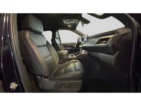 Used 2022 Chevrolet Suburban LT w/ Max Trailering Package AWD/4WD image 18
