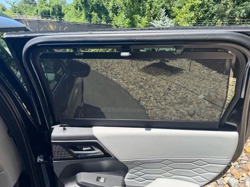 New 2025 Mitsubishi Outlander AWD image 16