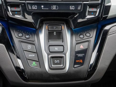 Used 2018 Honda Odyssey Elite image 27